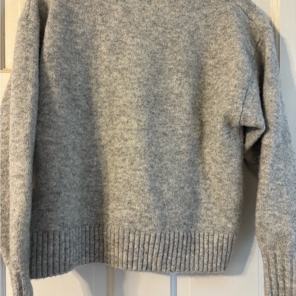 Old Navy Light Gray Women's Cardigan - Picture 4 of 4